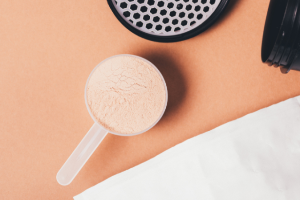 Como a escolha das embalagens plásticas, segundo Elias Assum Sabbag Junior, impacta a segurança nutricional e o desempenho esportivo.