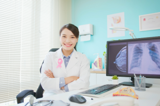 A detecção precoce do câncer de mama e o papel da mamografia na prevenção explicados com clareza por Vinicius Tadeu Sattin Rodrigues, destacando a importância do diagnóstico antecipado.